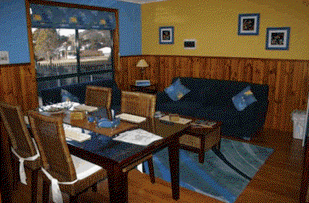 Bicheno's Gallery And Apartments - Coogee Beach Accommodation 2