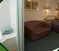 Thunderbird Motel - Coogee Beach Accommodation 3