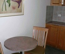 Thunderbird Motel - Coogee Beach Accommodation 4