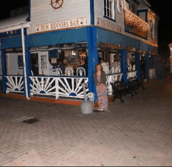 Auntie Ann's B & B - Coogee Beach Accommodation 1