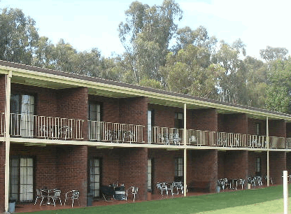 Tocumwal Golf Resort - Coogee Beach Accommodation 3