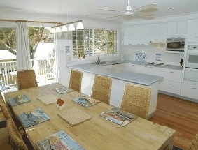 Shoal Bay Riggers - Coogee Beach Accommodation 4