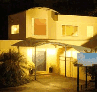 Azura Beach House BB - Coogee Beach Accommodation