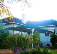Straw Houses - Coogee Beach Accommodation