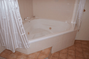 Burke  Wills Motor Inn - Coogee Beach Accommodation