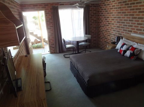 The Palms Motel - Coogee Beach Accommodation 2