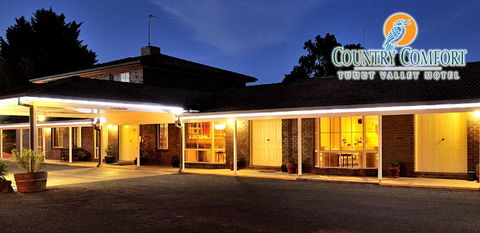 Country Comfort Tumut Valley Motel - Coogee Beach Accommodation 0