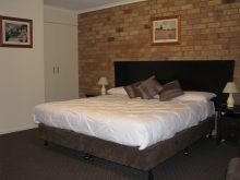 Kippa Ring Village Motel - Coogee Beach Accommodation 0