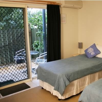 Beach House Bed & Breakfast - Coogee Beach Accommodation 1