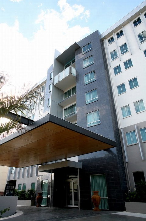 Metro Hotel Ipswich International - Coogee Beach Accommodation 0