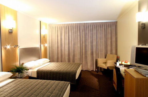 Metro Hotel Ipswich International - Coogee Beach Accommodation 2