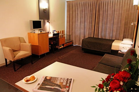 Metro Hotel Ipswich International - Coogee Beach Accommodation 4