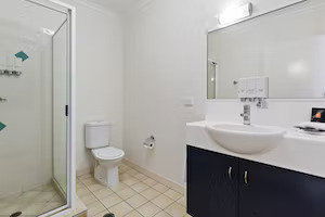 The Coffee House Apartments & Bistro - Coogee Beach Accommodation 3