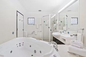 The Coffee House Apartments & Bistro - Coogee Beach Accommodation 7