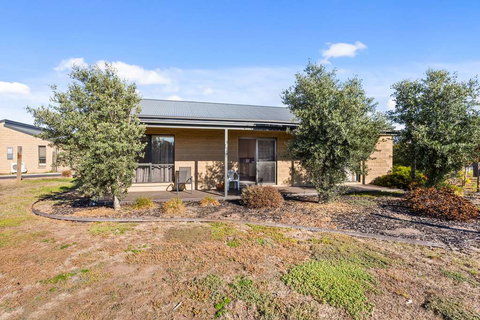 Quality Suites Point Cook Seasons 5 - Coogee Beach Accommodation 2