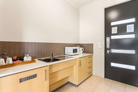 Quality Suites Point Cook Seasons 5 - Coogee Beach Accommodation 8