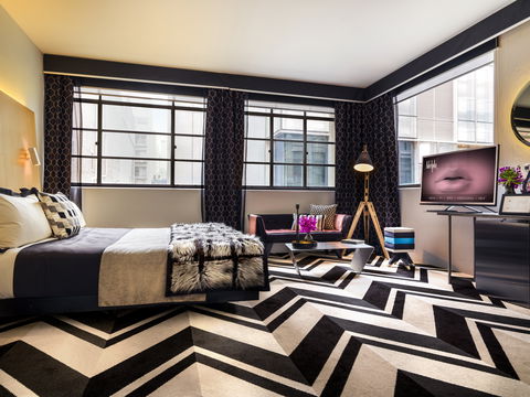 Adelphi Hotel - Coogee Beach Accommodation 6