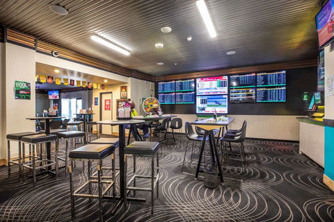 Atherton Hotel - Coogee Beach Accommodation 5
