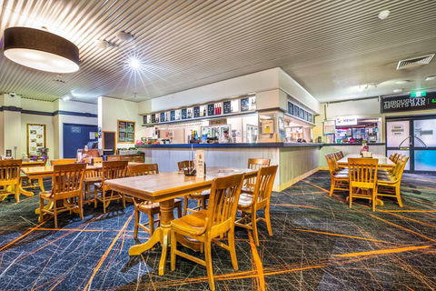 Atherton Hotel - Coogee Beach Accommodation 6
