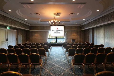 The Stamford Plaza Brisbane - Coogee Beach Accommodation 7