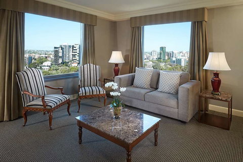 The Stamford Plaza Brisbane - Coogee Beach Accommodation 11