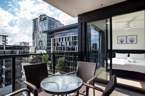 Arise Atlas - Coogee Beach Accommodation 1