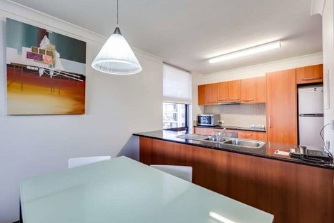 Hillcrest Central Apartment Hotel - Coogee Beach Accommodation 11