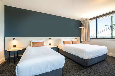 Chardons Corner Hotel - Coogee Beach Accommodation 9