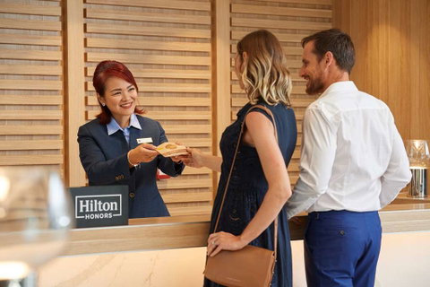 DoubleTree by Hilton Perth Waterfront - Coogee Beach Accommodation 4