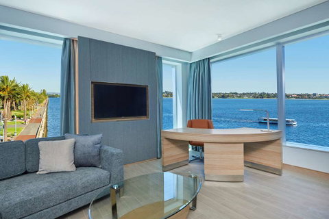 DoubleTree by Hilton Perth Waterfront - Coogee Beach Accommodation 6