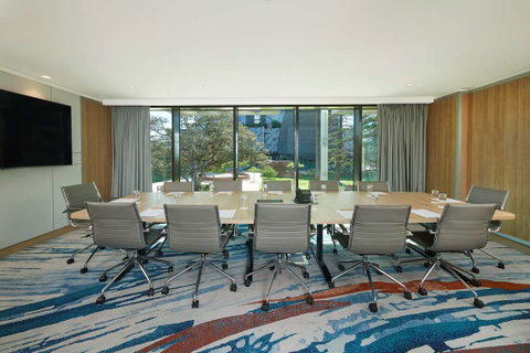 DoubleTree by Hilton Perth Waterfront - Coogee Beach Accommodation 11
