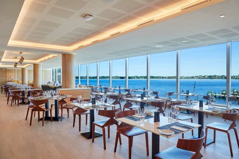 DoubleTree by Hilton Perth Waterfront - Coogee Beach Accommodation 16