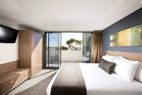 Mantra Tullamarine Hotel - Coogee Beach Accommodation 1