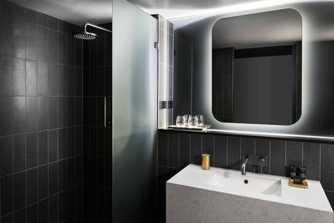 Midnight Hotel, Autograph Collection - Coogee Beach Accommodation 5