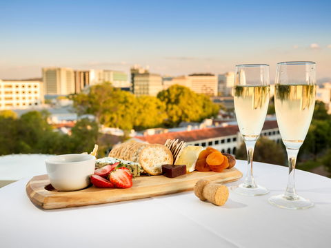 Novotel Canberra - Coogee Beach Accommodation 2