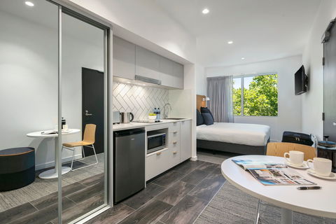Quest Canberra City Walk - Coogee Beach Accommodation 5