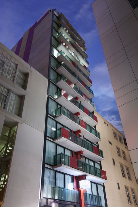 Fraser Place Melbourne - Coogee Beach Accommodation 0