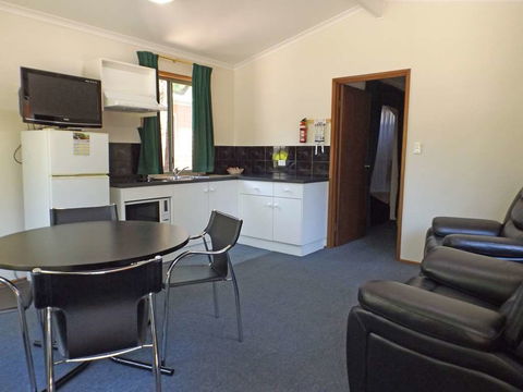 Adelaide Caravan Park - Coogee Beach Accommodation 8