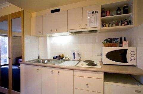 Capital Executive Apt Hotel Canberra - Coogee Beach Accommodation 9
