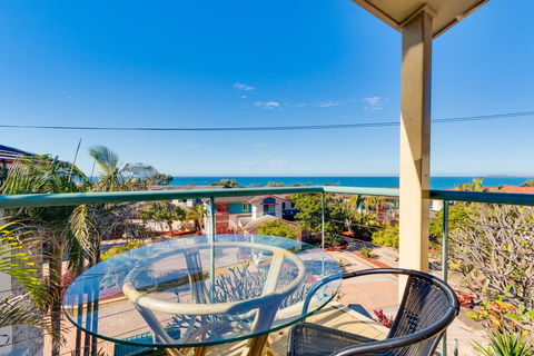 Aqualuna Beach Resort - Coogee Beach Accommodation 0