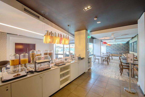 Royal Pacific Hotel - Coogee Beach Accommodation 1