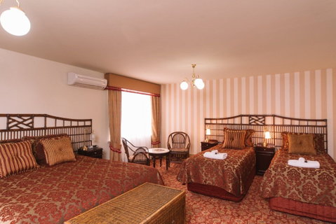 Hadley's Orient Hotel - Coogee Beach Accommodation 3
