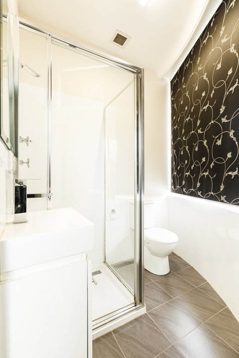 Airport Hotel Sydney - Coogee Beach Accommodation 4