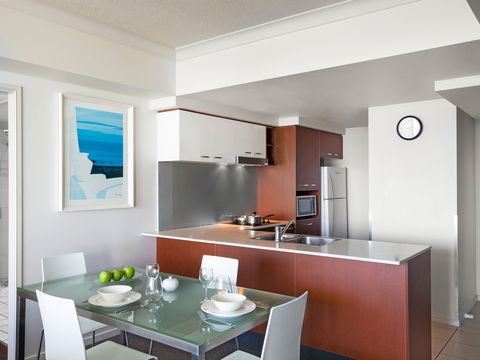 Mantra Towers Of Chevron Surfers - Coogee Beach Accommodation 6