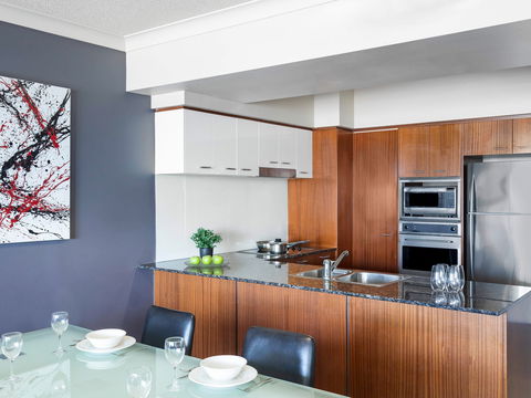 Mantra Towers Of Chevron Surfers - Coogee Beach Accommodation 11