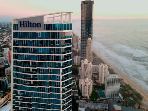 Hilton Surfers Paradise Hotel - Coogee Beach Accommodation 1