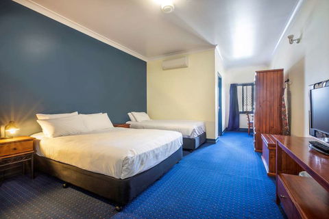 Atherton Hotel - Coogee Beach Accommodation 8