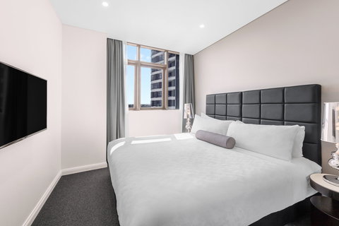 Meriton Suites Church Street, Parramatta - Coogee Beach Accommodation 6