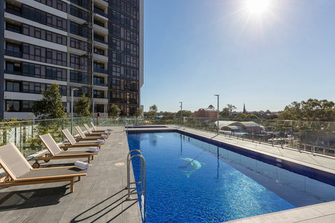 Meriton Suites Church Street, Parramatta - Coogee Beach Accommodation 16
