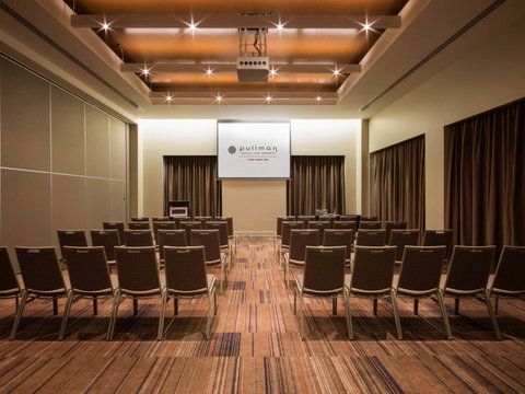Pullman Hotel at Sydney Olympic Park - Coogee Beach Accommodation 10
